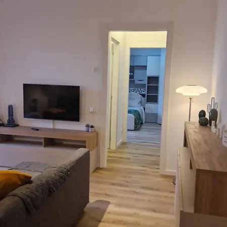 Apartment Banditella *
